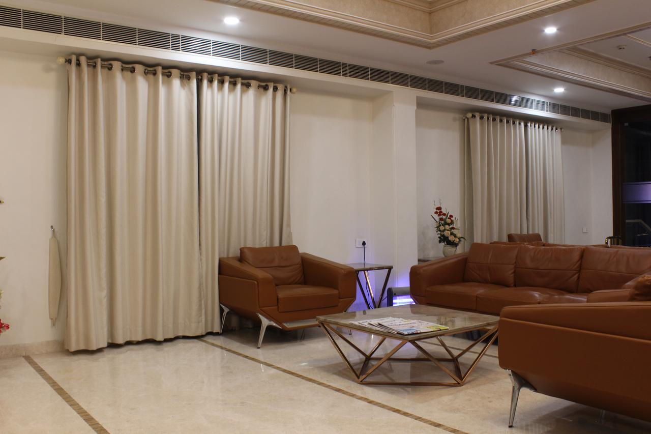 Khammam Hotel Grand Gayathri מראה חיצוני תמונה