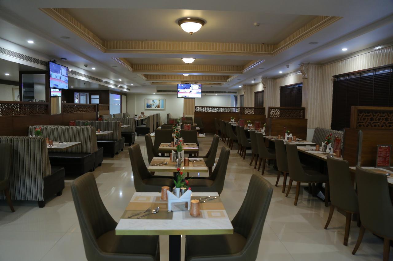 Khammam Hotel Grand Gayathri מראה חיצוני תמונה