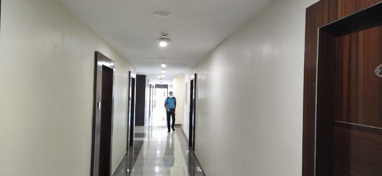 Khammam Hotel Grand Gayathri מראה חיצוני תמונה